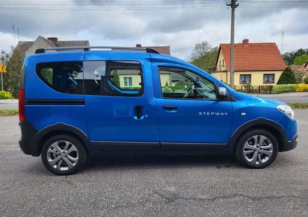 Dacia Dokker cena 32800 przebieg: 134850, rok produkcji 2015 z Złotów małe 781